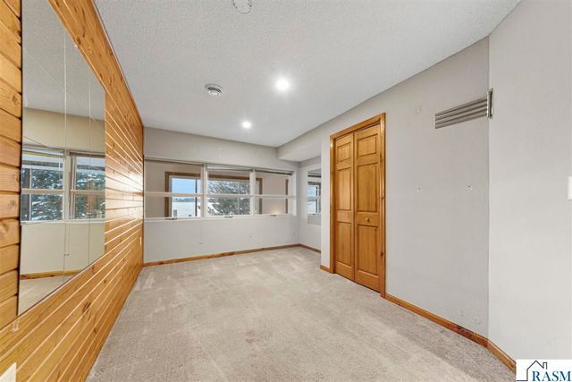 1234 Baker Bay Road, Kasota, MN 56050