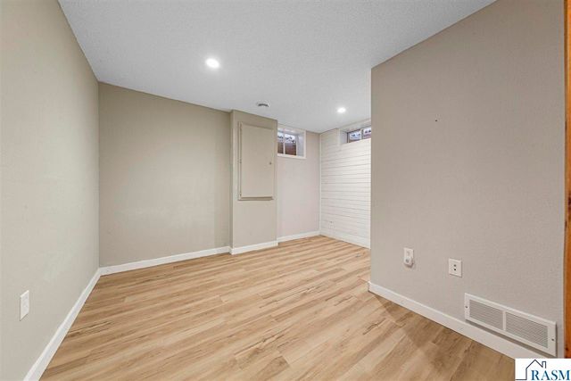 1234 Baker Bay Road, Kasota, MN 56050