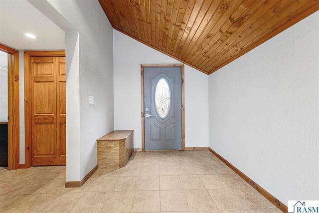 1234 Baker Bay Road, Kasota, MN 56050