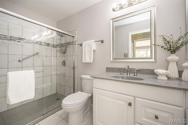 1706 Ridgeview Circle Drive, Ballwin, MO 63021