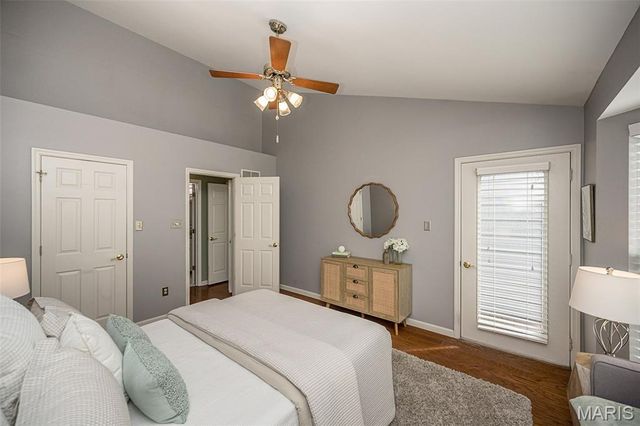 1706 Ridgeview Circle Drive, Ballwin, MO 63021