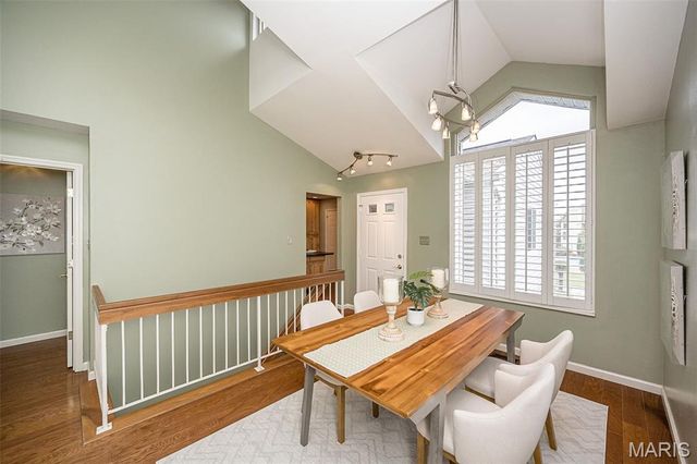 1706 Ridgeview Circle Drive, Ballwin, MO 63021