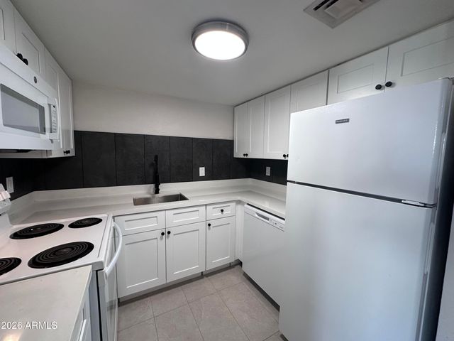 2690 N 43RD Avenue C, Phoenix, AZ 85009