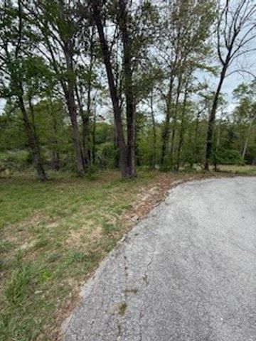 N Hilltop Circle, Rogers, AR 72756