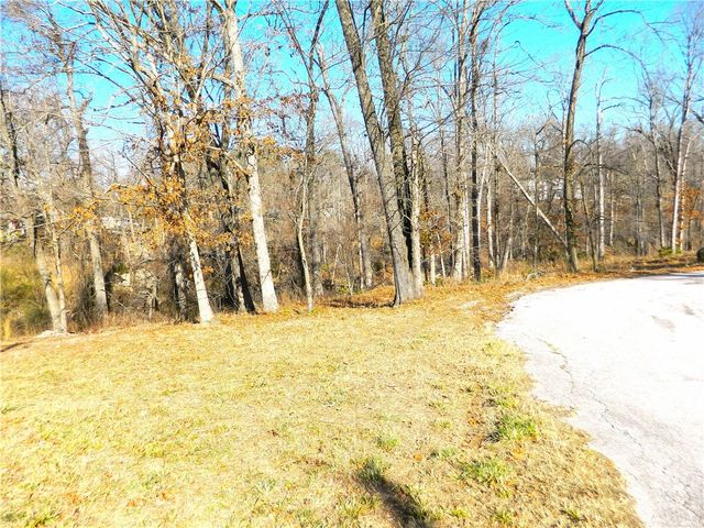 N Hilltop Circle, Rogers, AR 72756