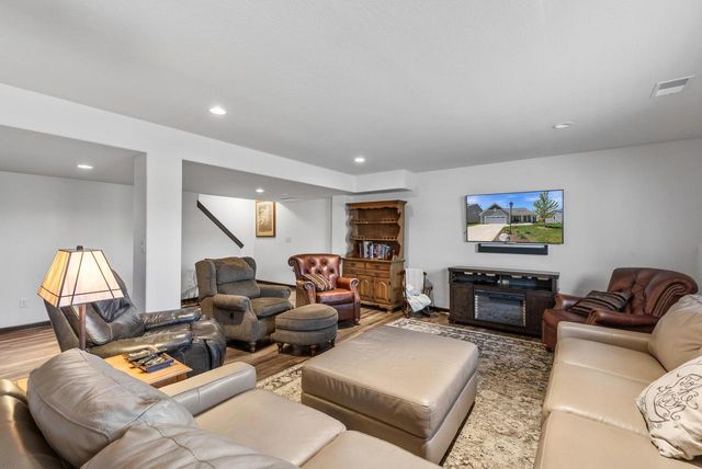 251 Indigo DRIVE, Port Washington, WI 53074