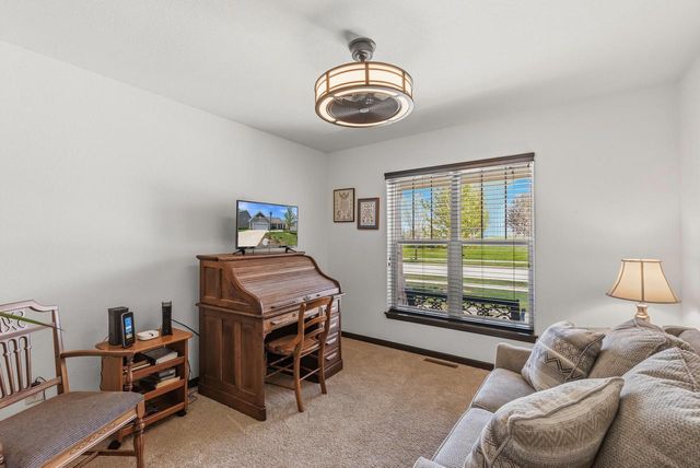 251 Indigo DRIVE, Port Washington, WI 53074