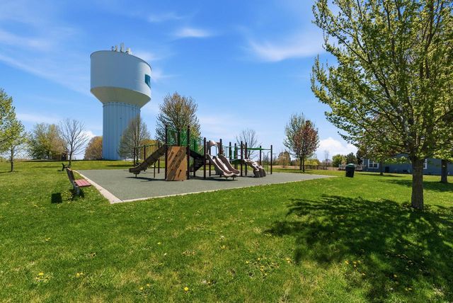 251 Indigo DRIVE, Port Washington, WI 53074