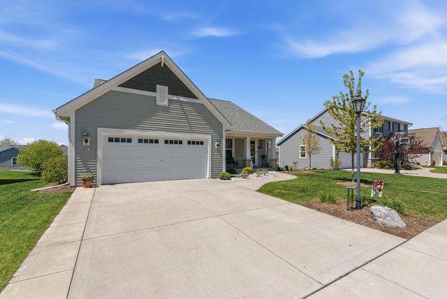 251 Indigo DRIVE, Port Washington, WI 53074