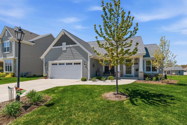 251 Indigo DRIVE, Port Washington, WI 53074