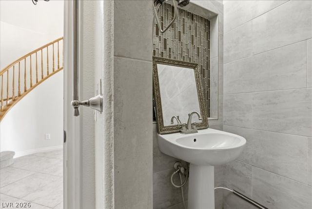 7025 Puetollano Drive, North Las Vegas, NV 89084