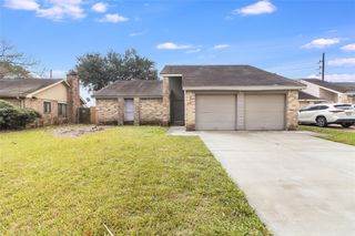 2530 Long Reach Drive, Sugar Land, TX 77478