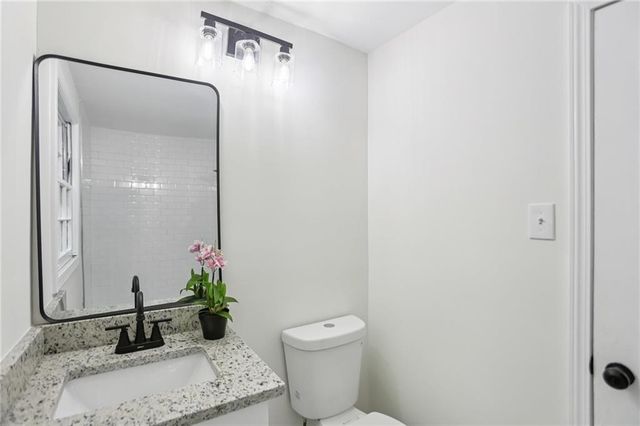 2436 Ovidia Circle, Atlanta, GA 30311