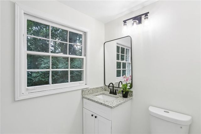 2436 Ovidia Circle, Atlanta, GA 30311