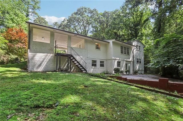 2436 Ovidia Circle, Atlanta, GA 30311