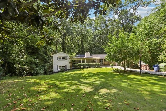 2436 Ovidia Circle, Atlanta, GA 30311