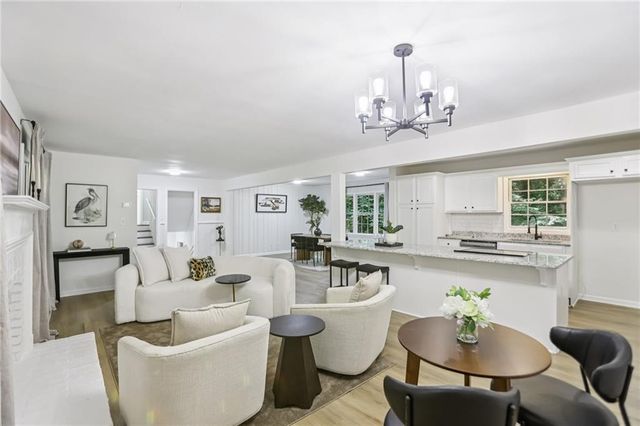 2436 Ovidia Circle, Atlanta, GA 30311