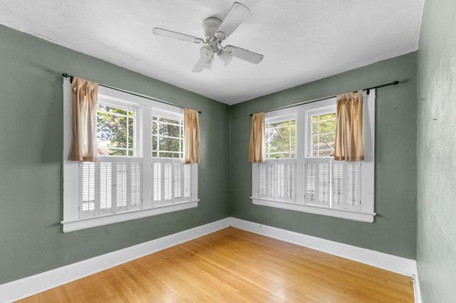 937 South Fremont Avenue, Springfield, MO 65804