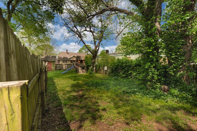 937 South Fremont Avenue, Springfield, MO 65804