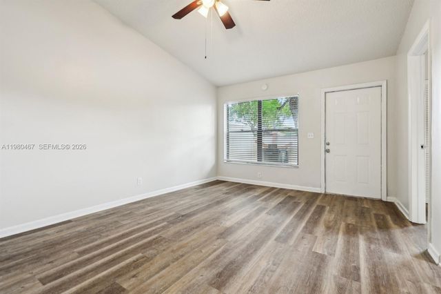 3789 Mil Pond Ct, Green Acres, FL 33463