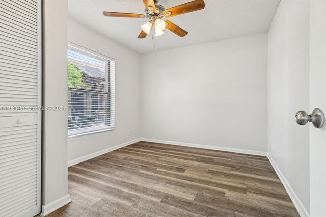 3789 Mil Pond Ct, Green Acres, FL 33463