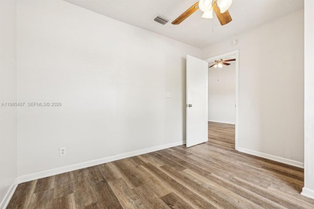 3789 Mil Pond Ct, Green Acres, FL 33463