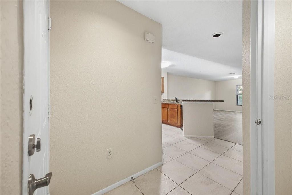 Image 4 of property listing at 7764 SUGAR BEND DRIVE 7764, Orlando, FL 32819