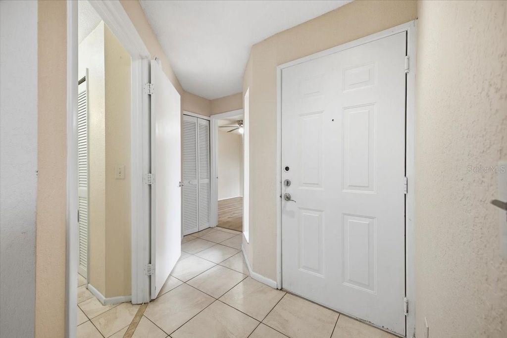 Image 5 of property listing at 7764 SUGAR BEND DRIVE 7764, Orlando, FL 32819