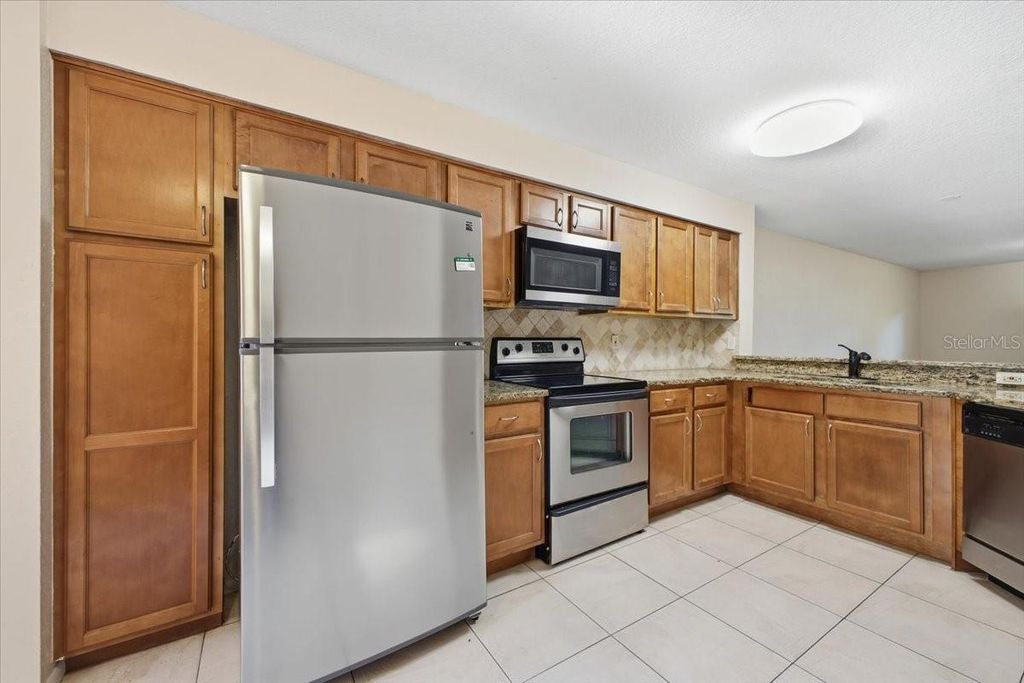 Image 9 of property listing at 7764 SUGAR BEND DRIVE 7764, Orlando, FL 32819