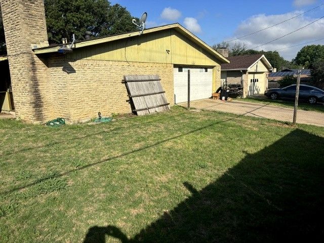 3406 Country Club Drive, Grand Prairie, TX 75052