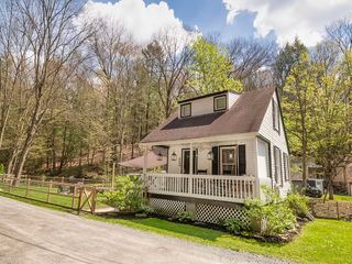 4644 Grouse Run Rd, Hampton, PA 15101