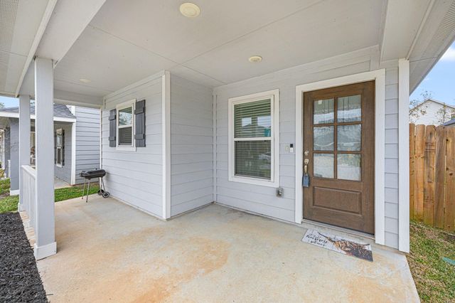 16842 N N Marie Village Drive, Conroe, TX 77306