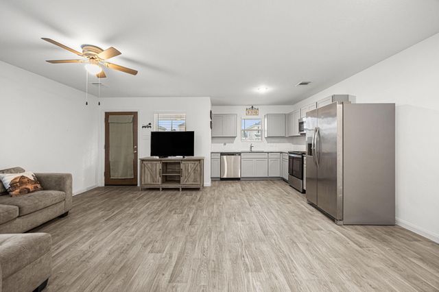 16842 N N Marie Village Drive, Conroe, TX 77306