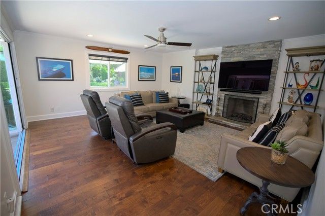 1736 Bayport Way, Newport Beach, CA 92660