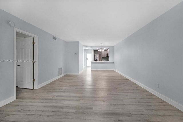 2731 NE 14th St Causeway 232, Pompano Beach, FL 33062