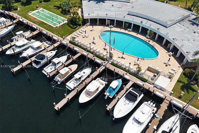 2731 NE 14th St Causeway 232, Pompano Beach, FL 33062