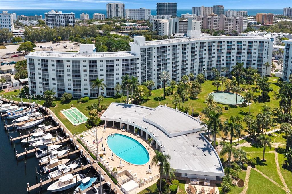 2731 NE 14th St Causeway 232, Pompano Beach, FL 33062