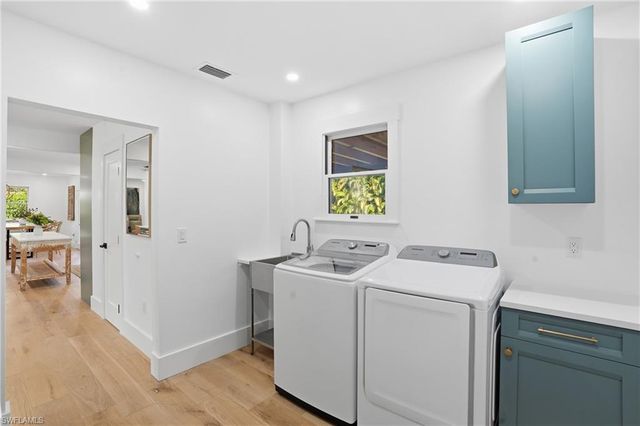 6260 Waxmyrtle WAY, Naples, FL 34109