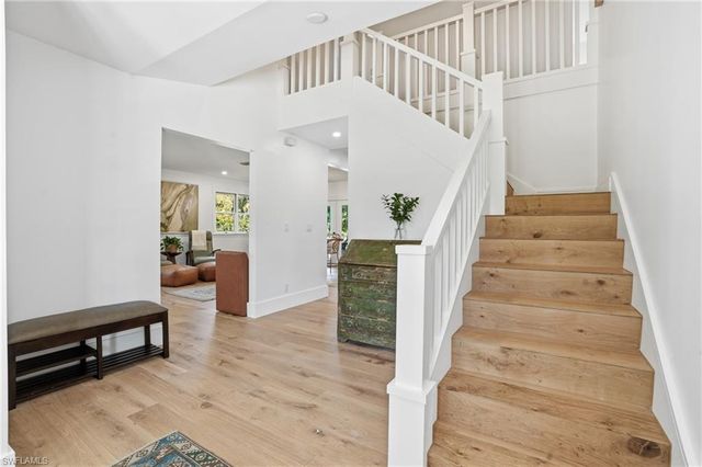 6260 Waxmyrtle WAY, Naples, FL 34109