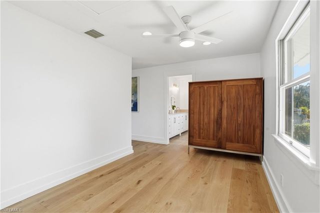 6260 Waxmyrtle WAY, Naples, FL 34109