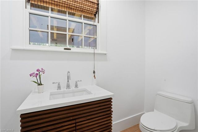 6260 Waxmyrtle WAY, Naples, FL 34109