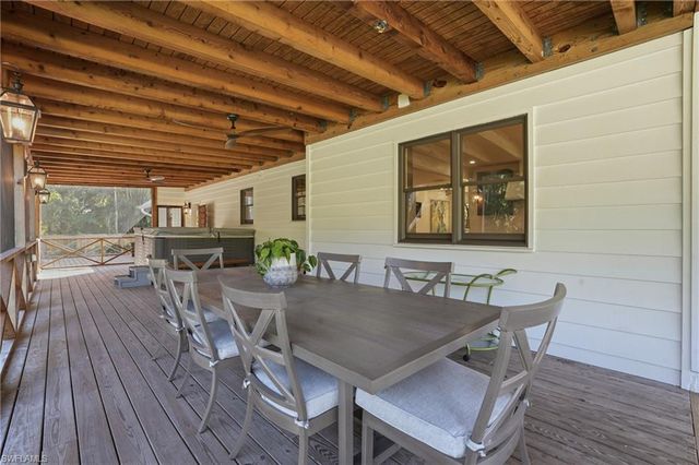 6260 Waxmyrtle WAY, Naples, FL 34109