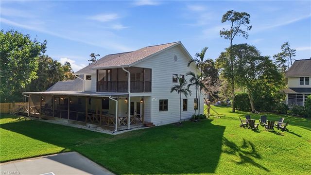 6260 Waxmyrtle WAY, Naples, FL 34109