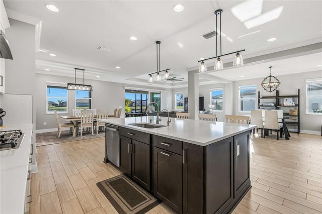 17109 SWEETWATER VILLAGE DRIVE, Lakewood Ranch, FL 34211