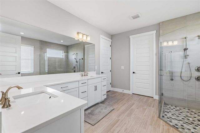 17109 SWEETWATER VILLAGE DRIVE, Lakewood Ranch, FL 34211