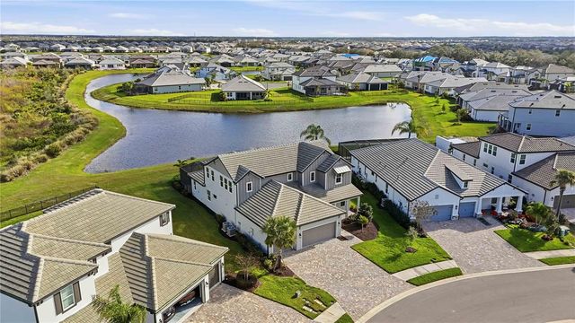 17109 SWEETWATER VILLAGE DRIVE, Lakewood Ranch, FL 34211