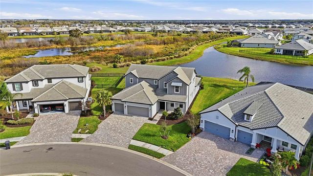 17109 SWEETWATER VILLAGE DRIVE, Lakewood Ranch, FL 34211