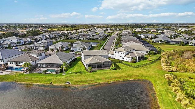 17109 SWEETWATER VILLAGE DRIVE, Lakewood Ranch, FL 34211