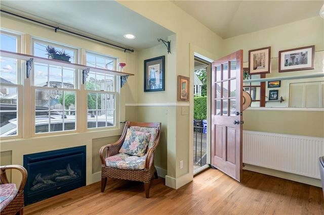 15 Ayrault Street 1, Newport, RI 02840