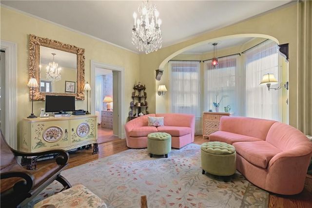 15 Ayrault Street 1, Newport, RI 02840